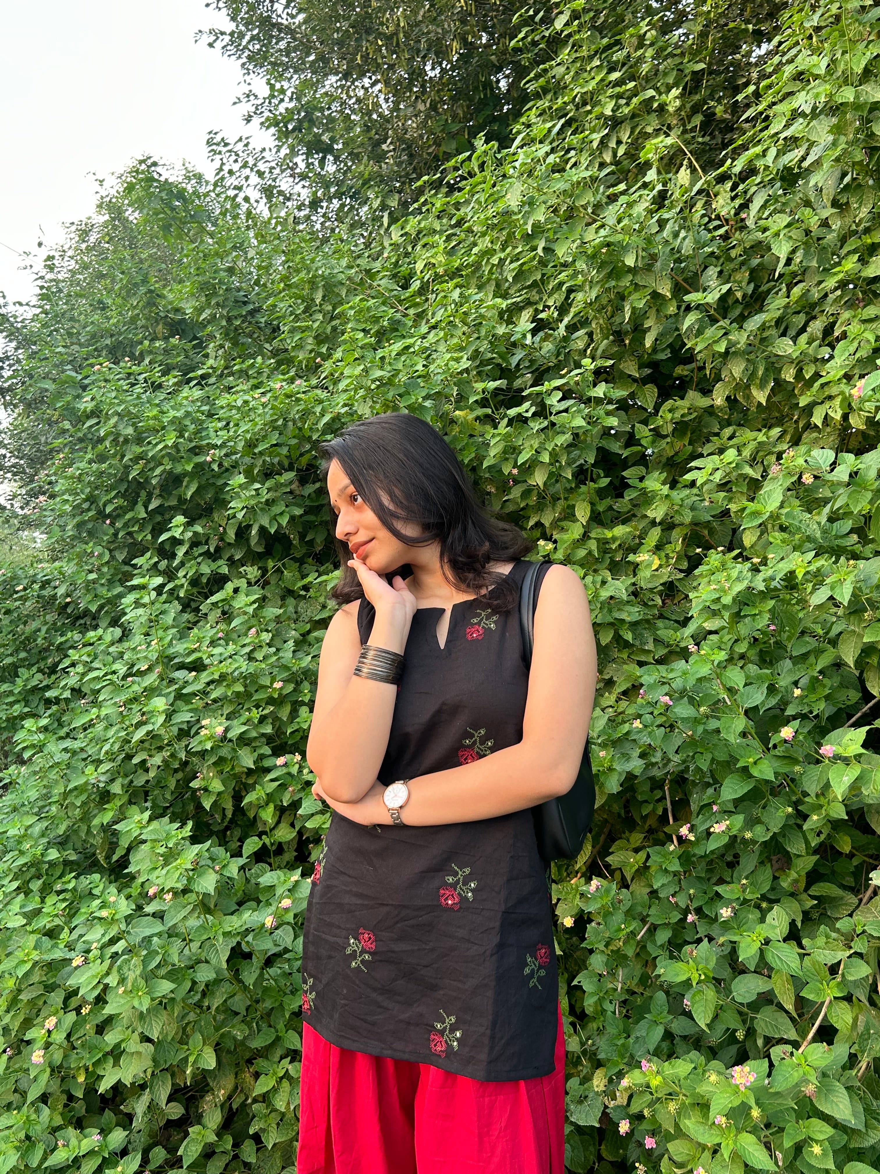 Floral sleeveless Farsi set